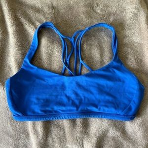 Lululemon Free to be Bra